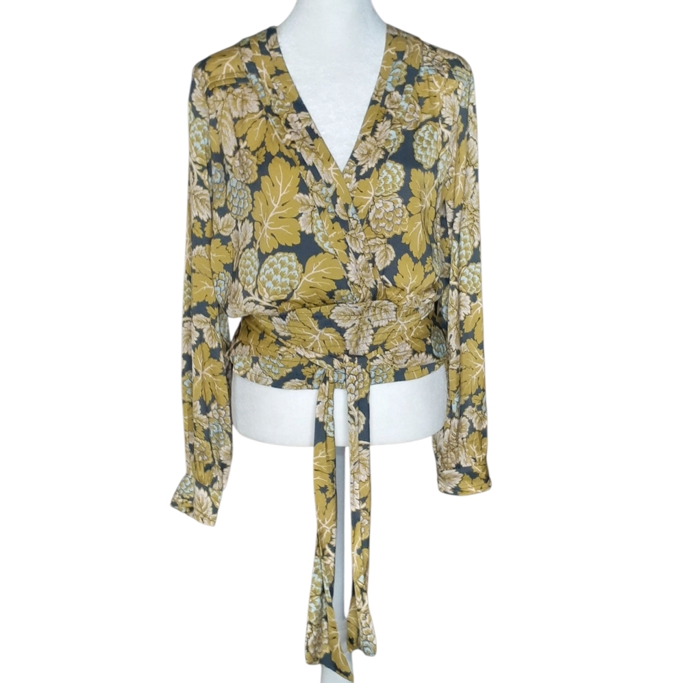 Anthropologie Yellow and Black  Blouse with Notched Collar. Very Good Condition.